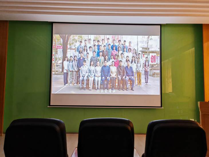 8db26f720d3e337d94a0123e29c78e3